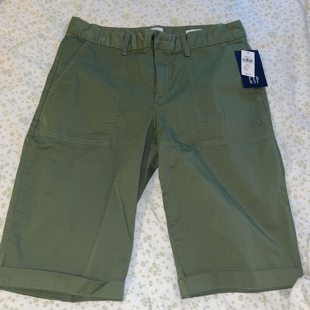 Green gap shorts for boys